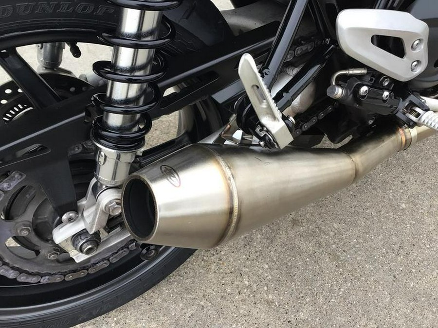 2019 Triumph Speed Twin Korosi Red and Storm Grey