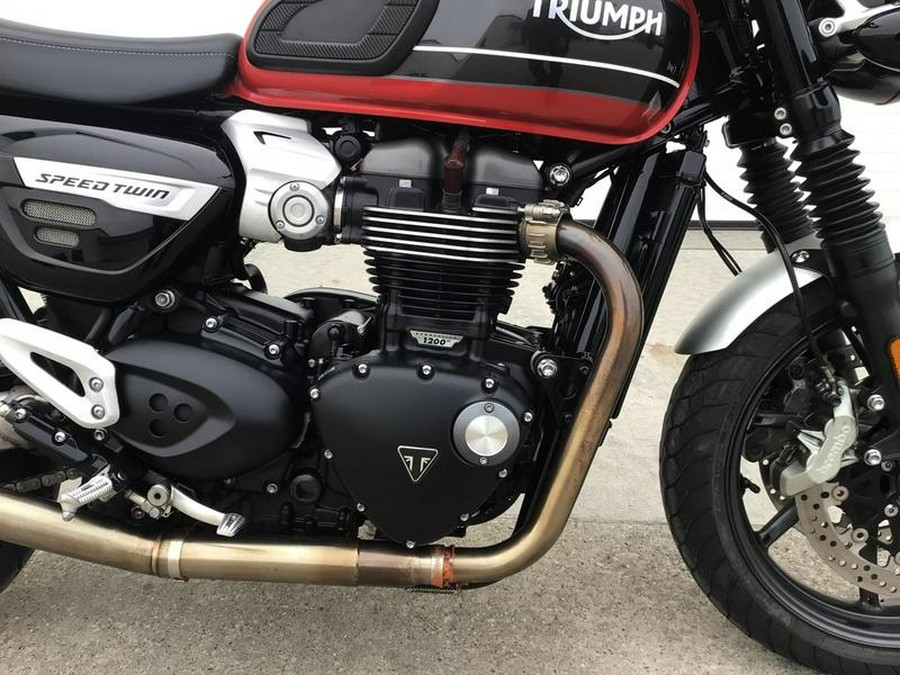 2019 Triumph Speed Twin Korosi Red and Storm Grey