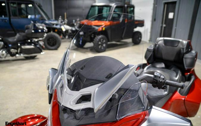 2015 Can-Am Spyder® RT-S SE6