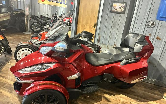 2015 Can-Am Spyder® RT-S SE6