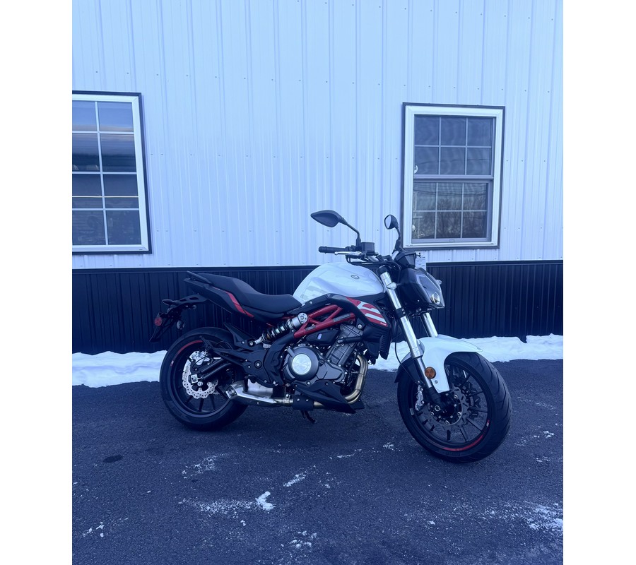 2022 Benelli 302S