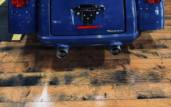 2024 Harley-Davidson® Tri Glide™ Ultra BLUE BURST W/ PINSTRIPE