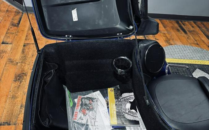 2024 Harley-Davidson® Tri Glide™ Ultra BLUE BURST W/ PINSTRIPE