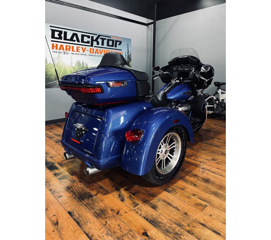 2024 Harley-Davidson® Tri Glide™ Ultra BLUE BURST W/ PINSTRIPE