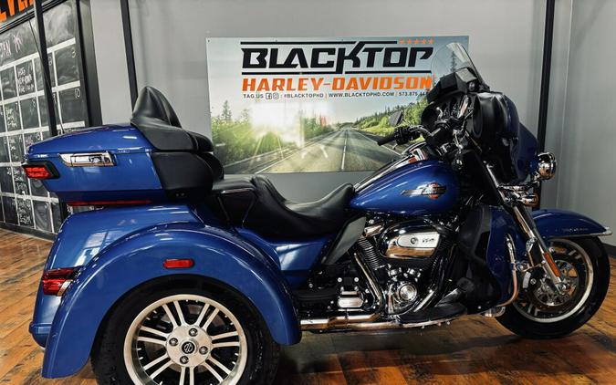 2024 Harley-Davidson® Tri Glide™ Ultra BLUE BURST W/ PINSTRIPE