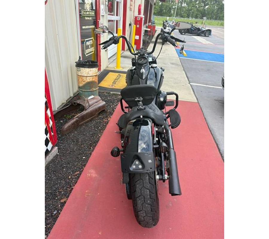 2017 Harley-Davidson Slim