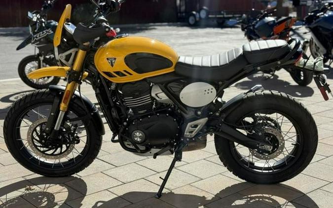 2026 Triumph Scrambler 400 XC Racing Yellow