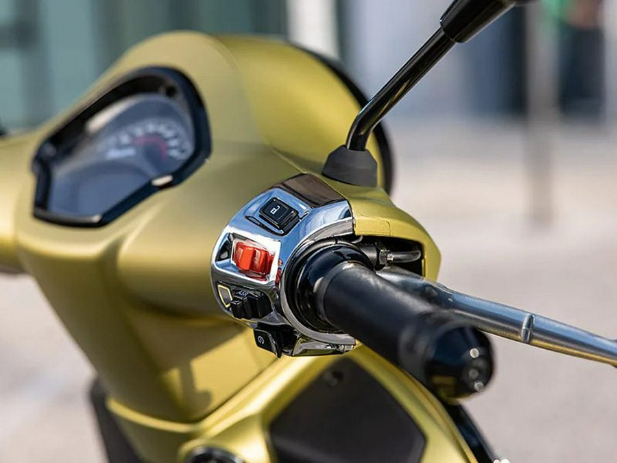 2024 Vespa GTS Super 300 Sport