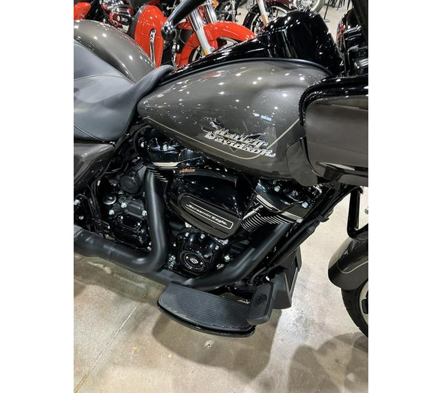 2023 Harley-Davidson® FLTRT - Road Glide® 3