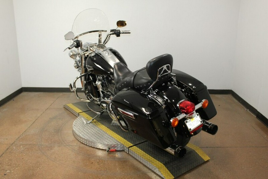 Harley-Davidson® Road King® 2022 FLHR 612860B BLACK