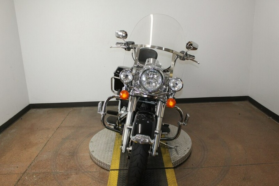 Harley-Davidson® Road King® 2022 FLHR 612860B BLACK