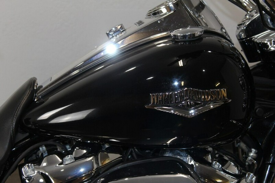 Harley-Davidson® Road King® 2022 FLHR 612860B BLACK