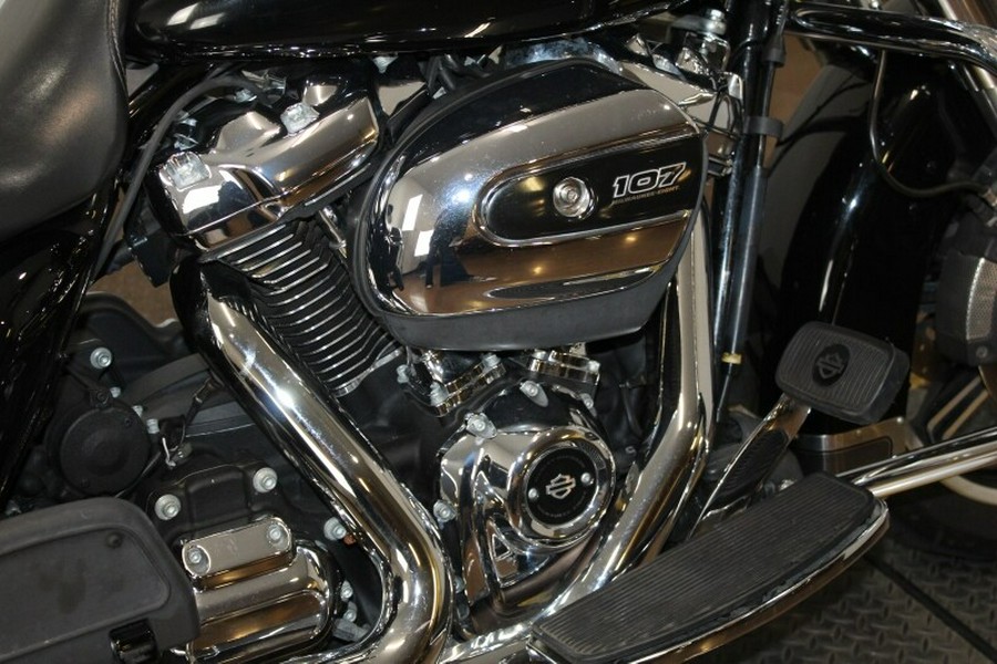 Harley-Davidson® Road King® 2022 FLHR 612860B BLACK