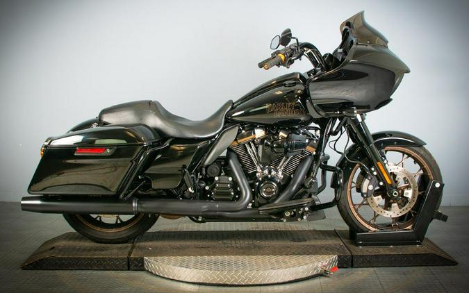 2022 Harley-Davidson Road Glide ST - FLTRXST