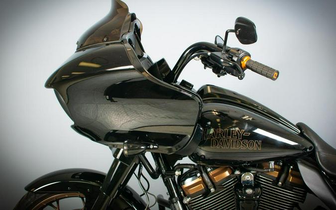 2022 Harley-Davidson Road Glide ST - FLTRXST