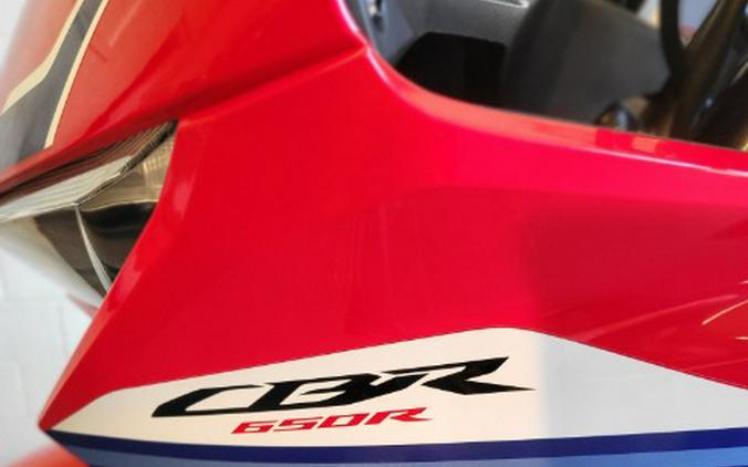 2026 Honda CBR650R E-Clutch