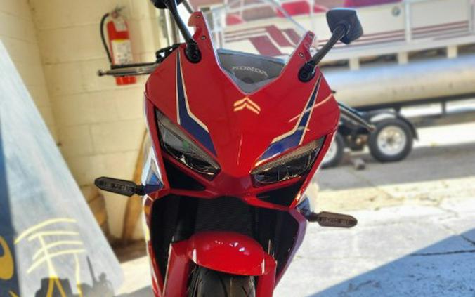 2026 Honda CBR650R E-Clutch