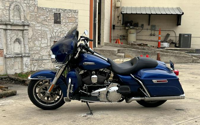 2016 Harley-Davidson® FLHTCU - Electra Glide® Ultra Classic®