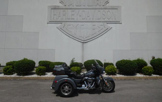 FLHTCUTG 2022 Tri Glide Ultra