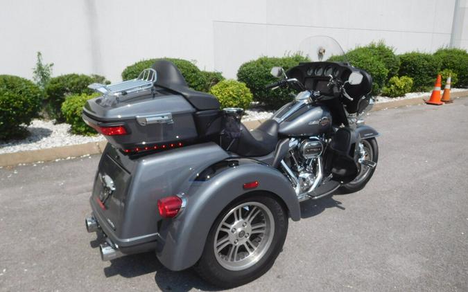 FLHTCUTG 2022 Tri Glide Ultra