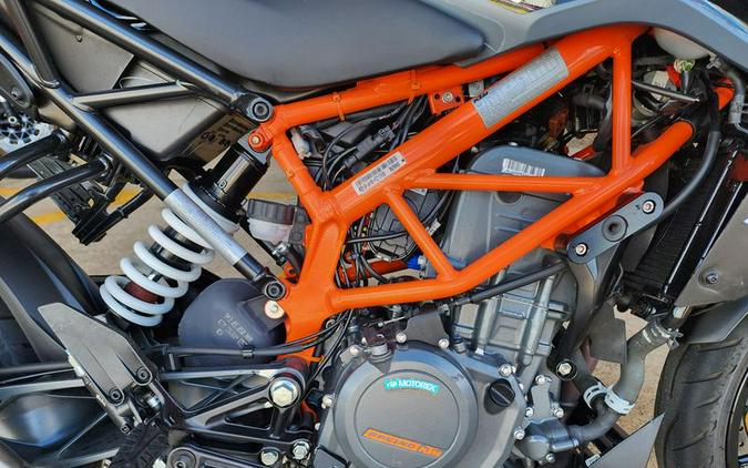 Used 2023 KTM Duke 390