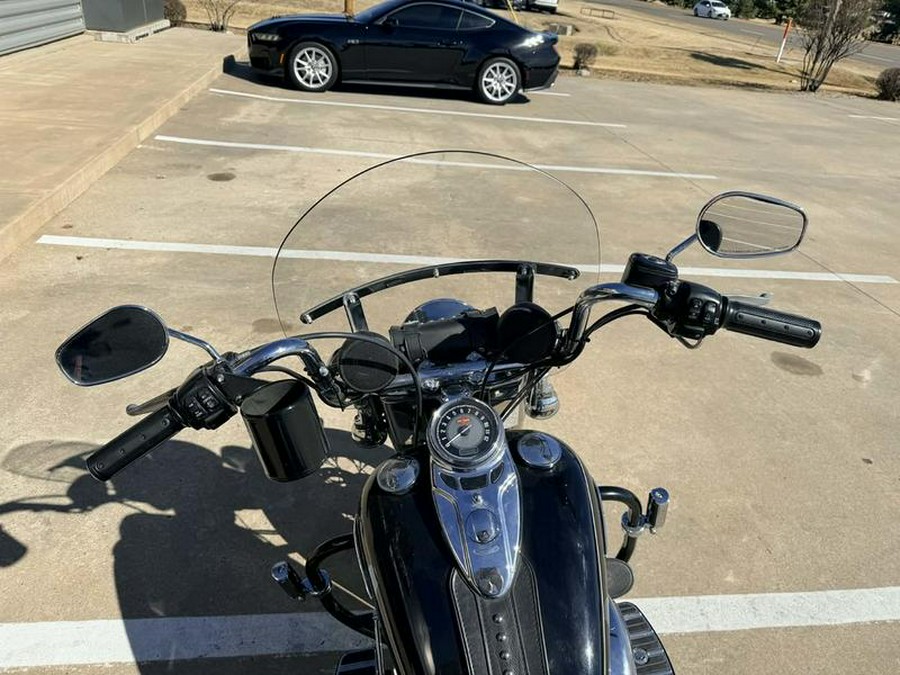 2014 Harley-Davidson® FLSTC - Heritage Softail® Classic