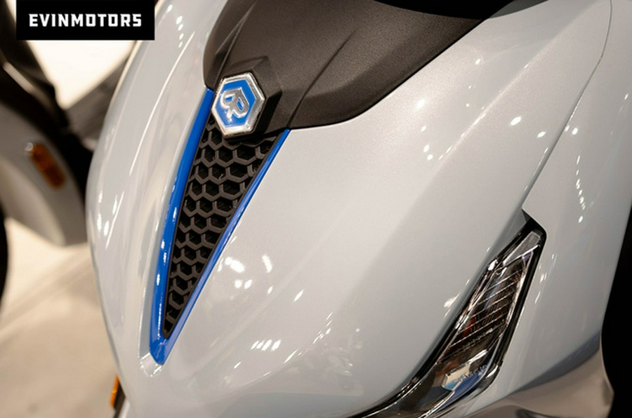 2026 Piaggio BV 400 HPE SPORT GREY US MY26