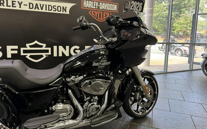 2026 Harley-Davidson® Road Glide 3 Vivid Black