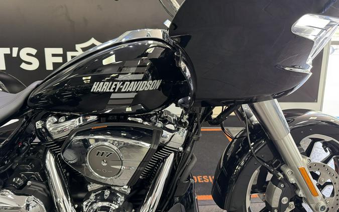 2026 Harley-Davidson® Road Glide 3 Vivid Black
