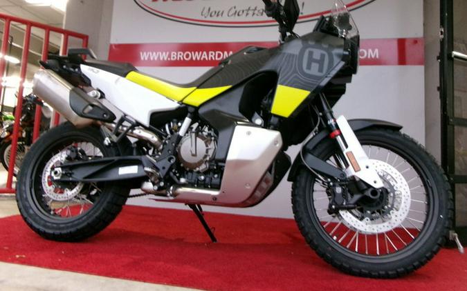 2023 Husqvarna Norden 901