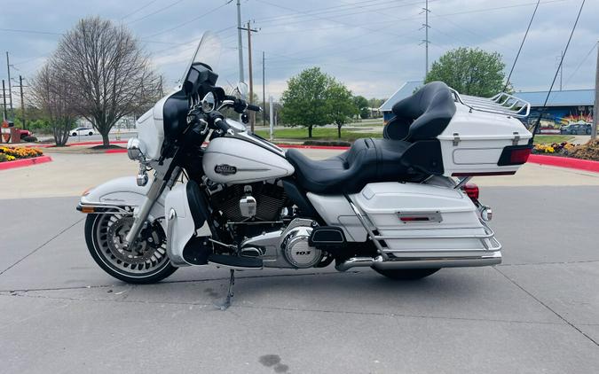 2013 Harley-Davidson Ultra Classic® Electra Glide® FLHTCU