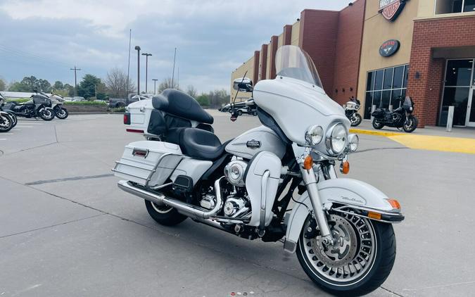 2013 Harley-Davidson Ultra Classic® Electra Glide® FLHTCU