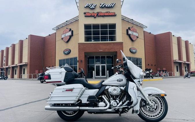 2013 Harley-Davidson Ultra Classic® Electra Glide® FLHTCU