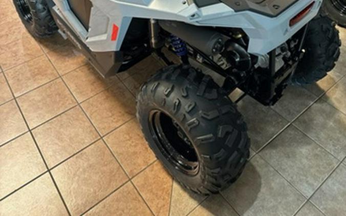 2025 Polaris RZR 200 EFI