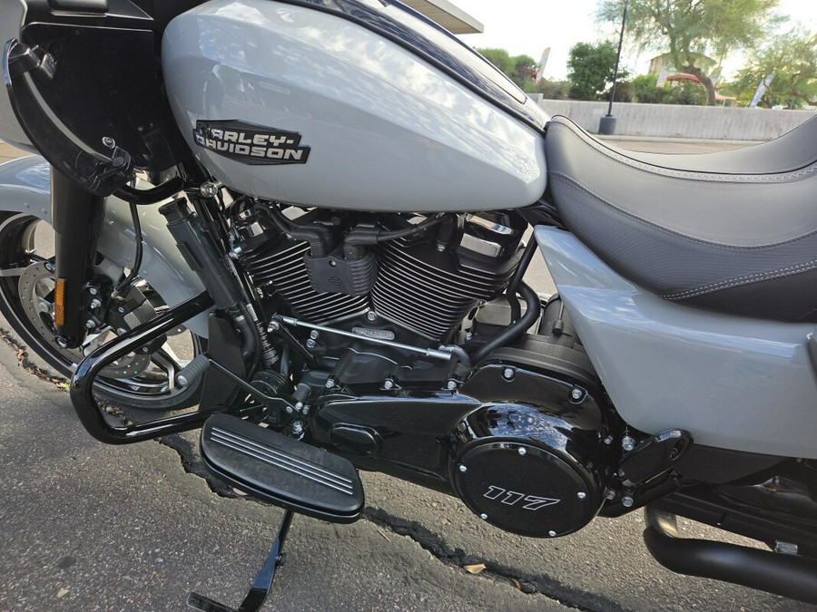 FLTRX 2025 Road Glide™