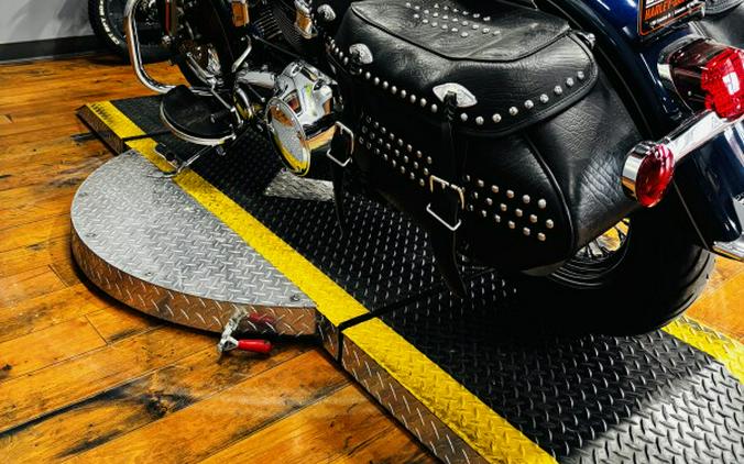 2011 Harley-Davidson® Heritage Softail® Classic MERLOT/V BLK W/PINSTRIPE