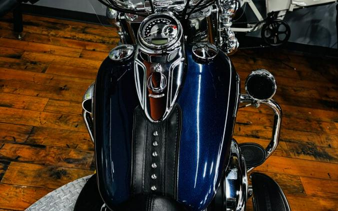 2011 Harley-Davidson® Heritage Softail® Classic MERLOT/V BLK W/PINSTRIPE