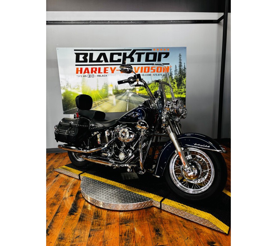 2011 Harley-Davidson® Heritage Softail® Classic MERLOT/V BLK W/PINSTRIPE