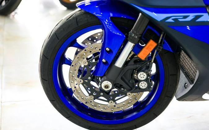 2024 Yamaha YZF-R1