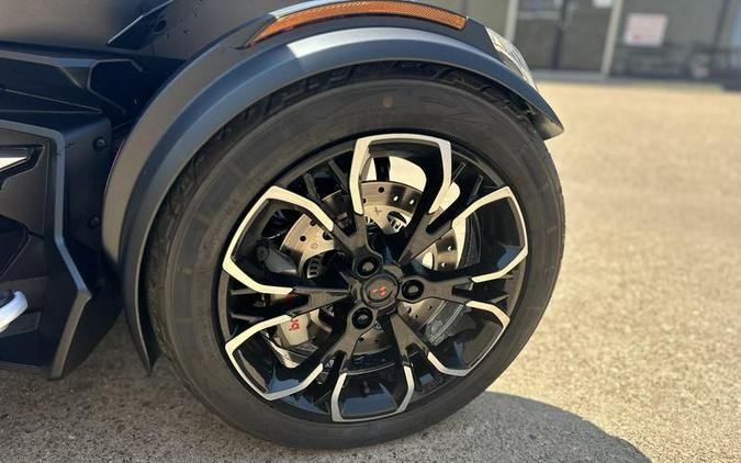 2023 Can-Am® Spyder RT Limited Platine Wheels