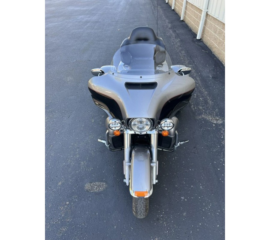 2017 Harley-Davidson Trike FLHTCUTG - Tri Glide Ultra