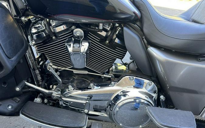 2017 Harley-Davidson Trike FLHTCUTG - Tri Glide Ultra