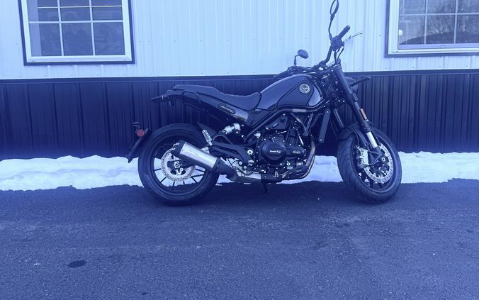 2022 Benelli Leoncino