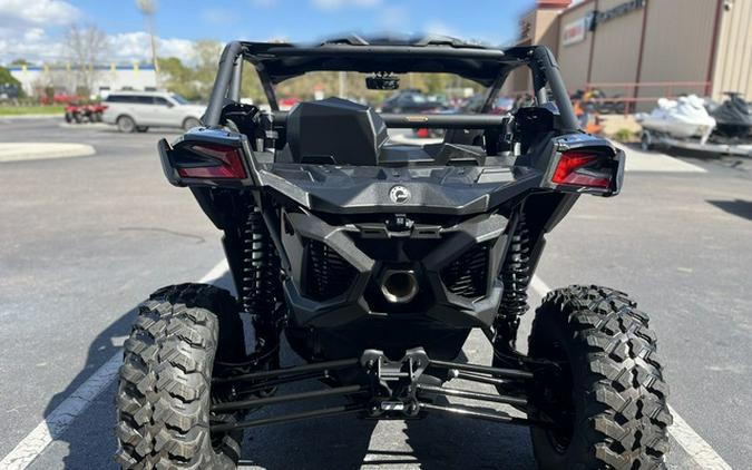 2026 Can-Am Maverick X3 X Ds Turbo RR Triple Black_4.5 In
