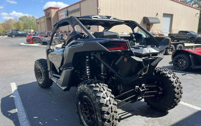 2026 Can-Am Maverick X3 X Ds Turbo RR Triple Black_4.5 In