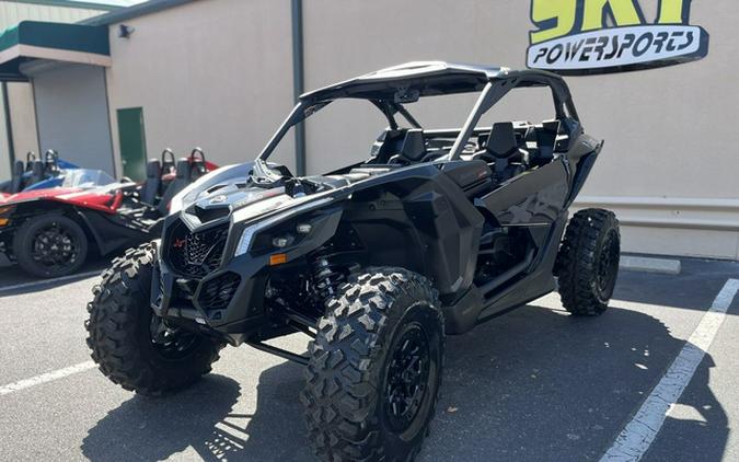 2026 Can-Am Maverick X3 X Ds Turbo RR Triple Black_4.5 In