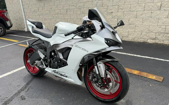 2025 Kawasaki Ninja® ZX™-6R