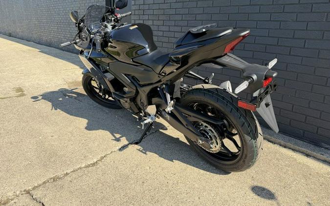 2026 Yamaha YZF-R3 R3 ABS