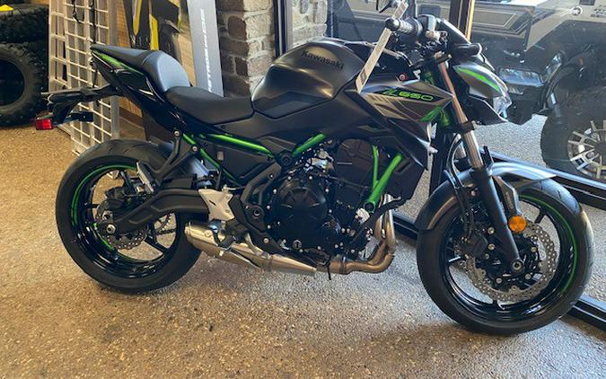 2023 Kawasaki Z650 ABS METALLIC MATTE GRAPHENSTEEL / EBONY