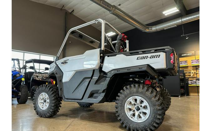 2024 Can-Am Defender X MR With Half-Doors HD10